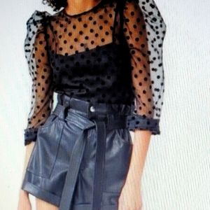 ZARA size M. CROP TOP